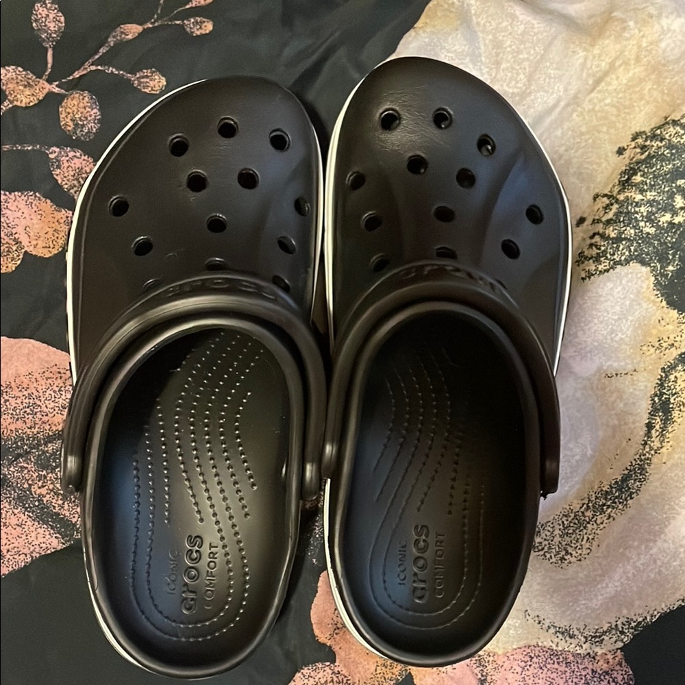 USED ONCE: CROCS Black Sandals with Perforated Design and Thick Sole. W:8/M:6